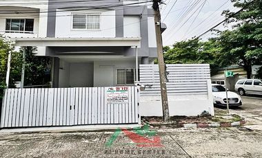 For rent and for sale 4 bedrooms townhouse in Mueang Samut Prakan, Samut Prakan