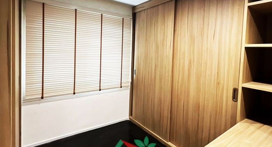 For rent and for sale 4 bedrooms townhouse in Mueang Samut Prakan, Samut Prakan