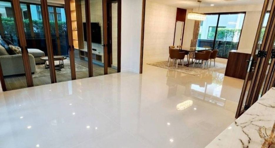 For rent 4 Beds house in Bang Kapi, Bangkok