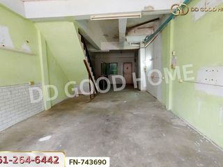 出售 3 卧室 商业空间 在 Chom Thong, 曼谷