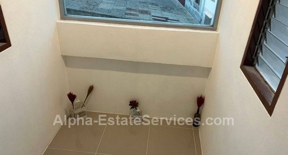 For sale 38 bedrooms apartment in Min Buri, Bangkok