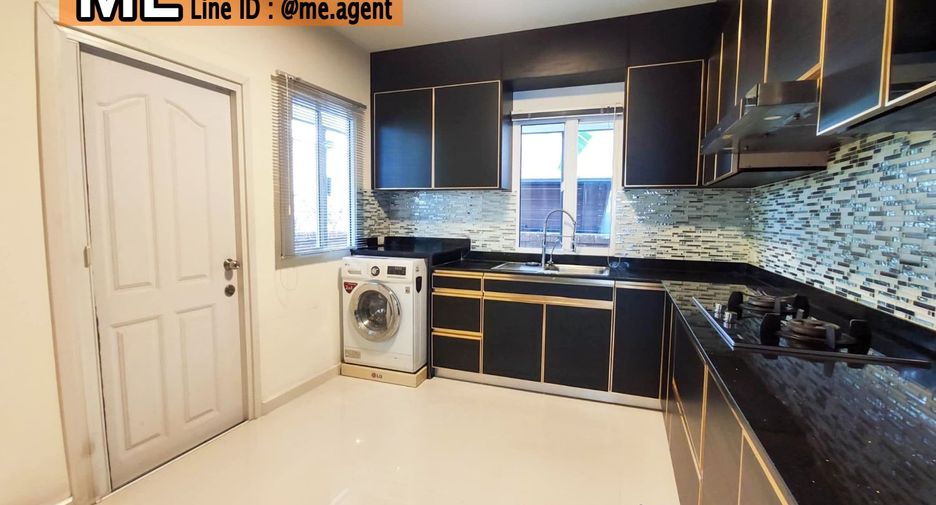 For sale 3 Beds house in Suan Luang, Bangkok