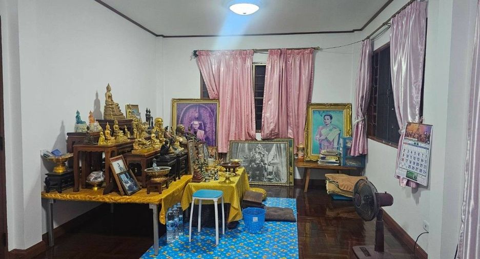 Haus zum Kauf mit 4 Zimmer in Bang Bon, Bangkok