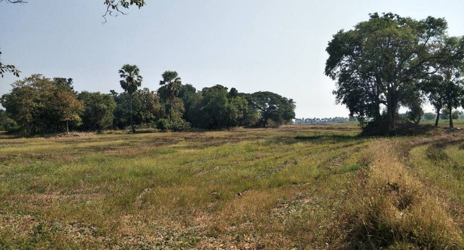 Terreno en venta en Hankha, Chainat