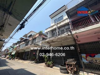 For sale 4 bed retail Space in Mueang Samut Prakan, Samut Prakan