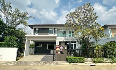 Casa en venta de 4 habitaciones en Bang Bua Thong, Nonthaburi