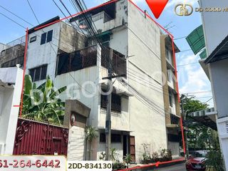For sale 4 bedrooms retail Space in Chatuchak, Bangkok