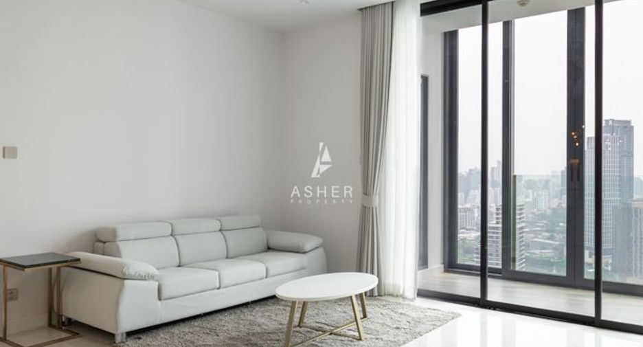 For rent 3 bedrooms condo in Sathon, Bangkok