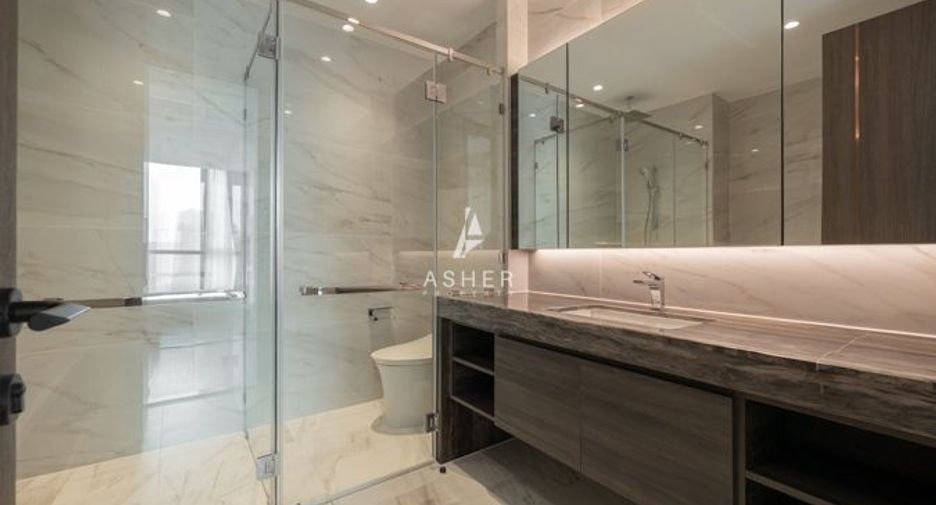 For rent 3 bedrooms condo in Sathon, Bangkok