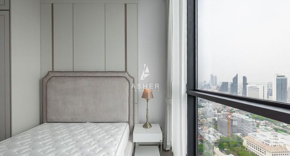 For rent 3 bedrooms condo in Sathon, Bangkok