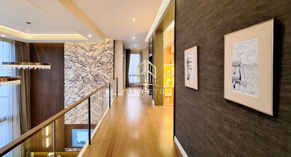 Haus zum Kauf mit 4 Zimmer in Saphan Sung, Bangkok