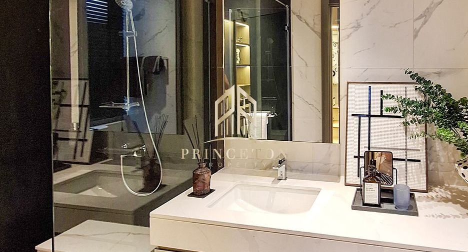Haus zum Kauf mit 4 Zimmer in Saphan Sung, Bangkok