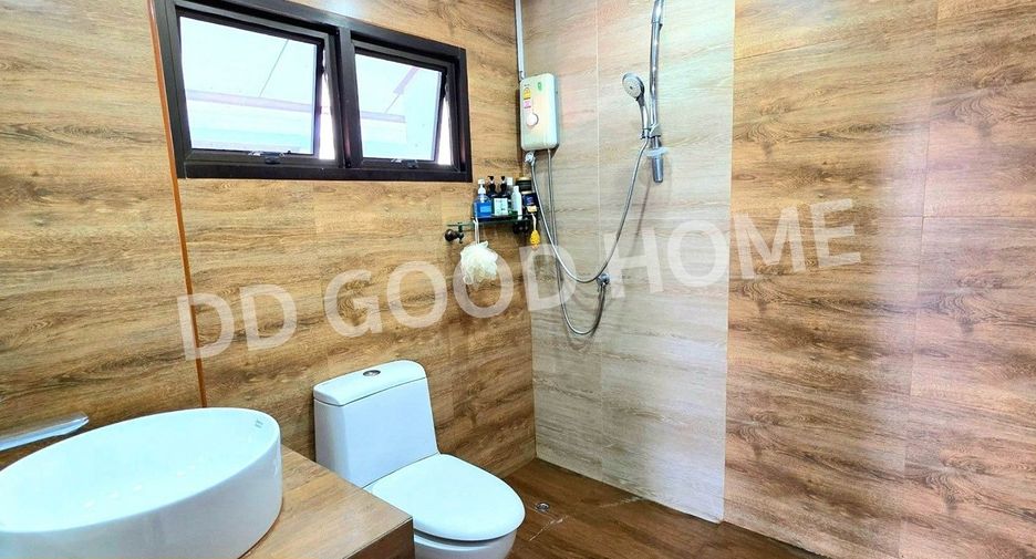 For sale 3 bedrooms house in Bang Bo, Samut Prakan