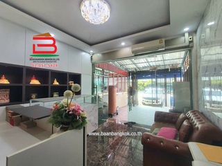 Local comercial en venta de 2 habitaciones en Khlong Luang, Pathum Thani