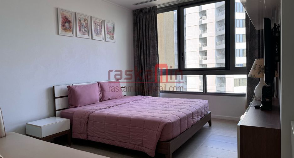For rent 3 bedrooms condo in Bang Lamung, Chonburi