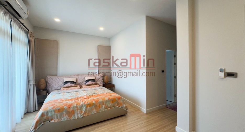 For rent 3 bedrooms house in Bang Lamung, Chonburi