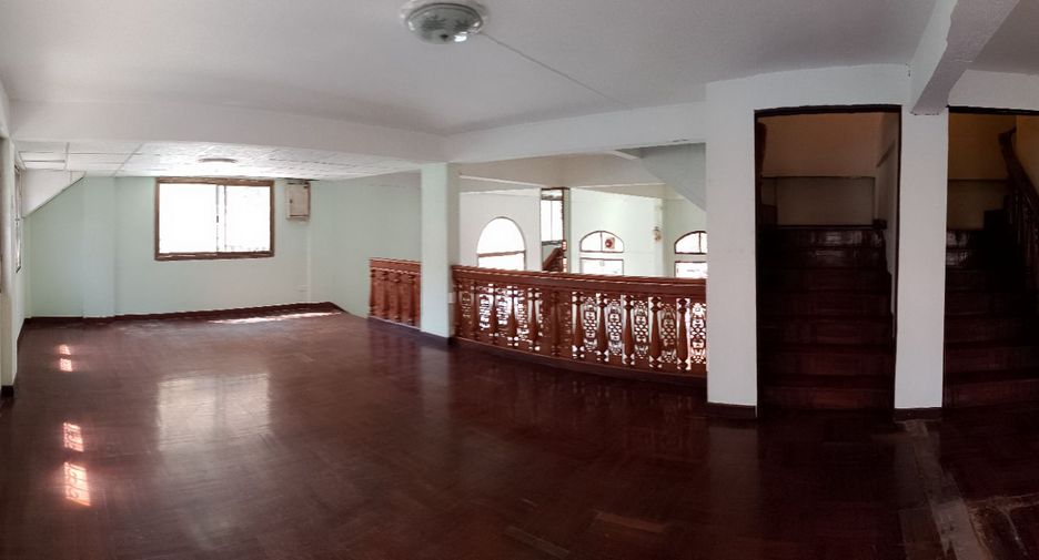 Casa adosada en venta de 6 habitaciones en Mueang Chiang Mai, Chiang Mai
