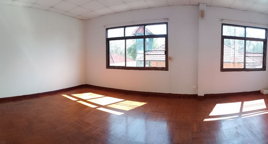 Casa adosada en venta de 6 habitaciones en Mueang Chiang Mai, Chiang Mai