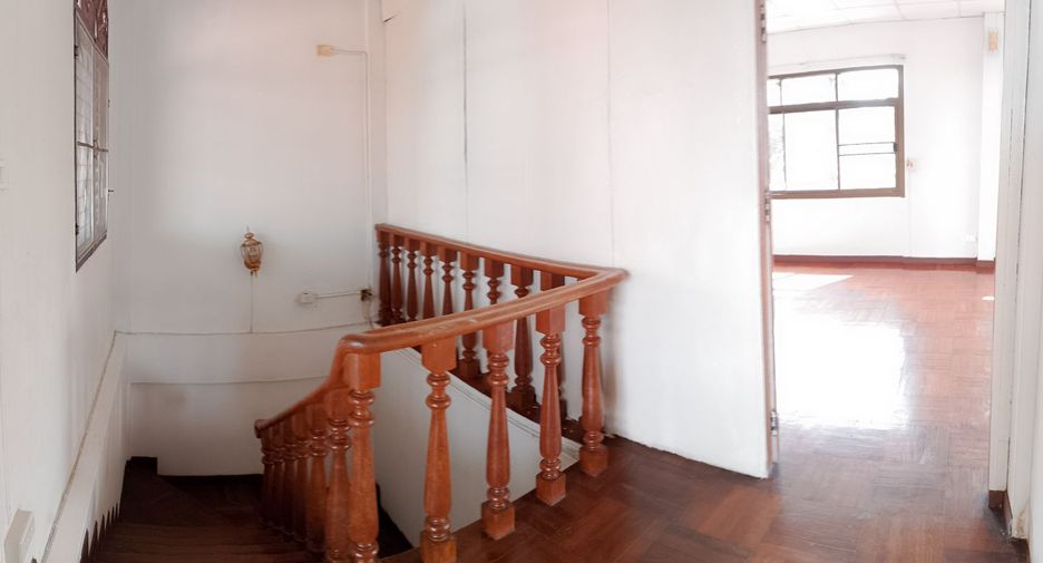Casa adosada en venta de 6 habitaciones en Mueang Chiang Mai, Chiang Mai