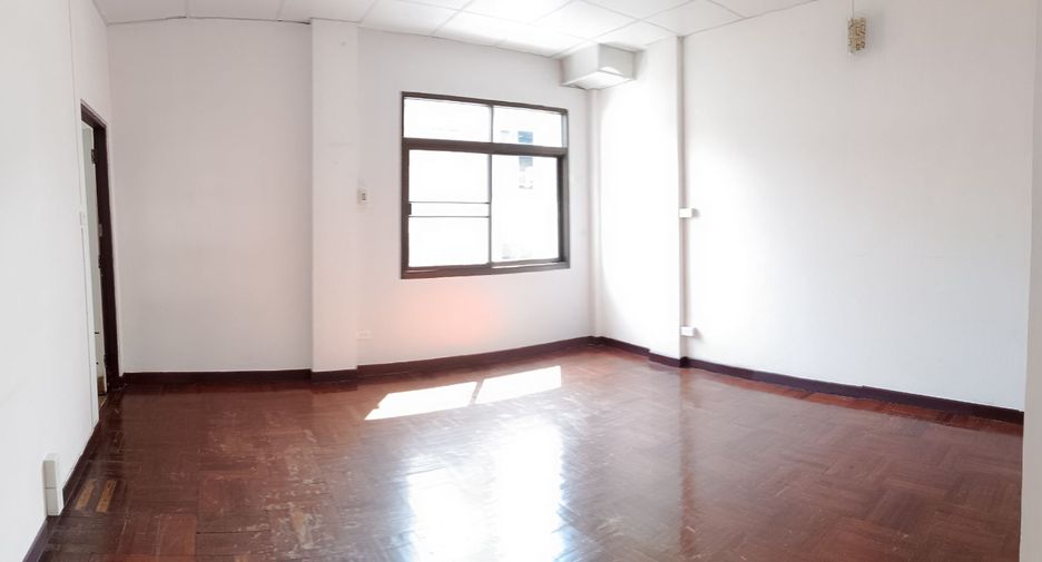Casa adosada en venta de 6 habitaciones en Mueang Chiang Mai, Chiang Mai