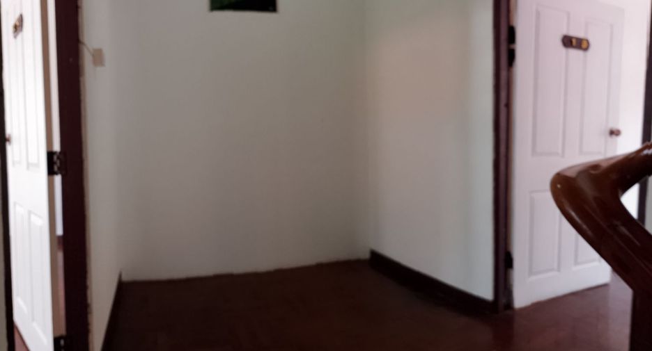 Casa adosada en venta de 6 habitaciones en Mueang Chiang Mai, Chiang Mai