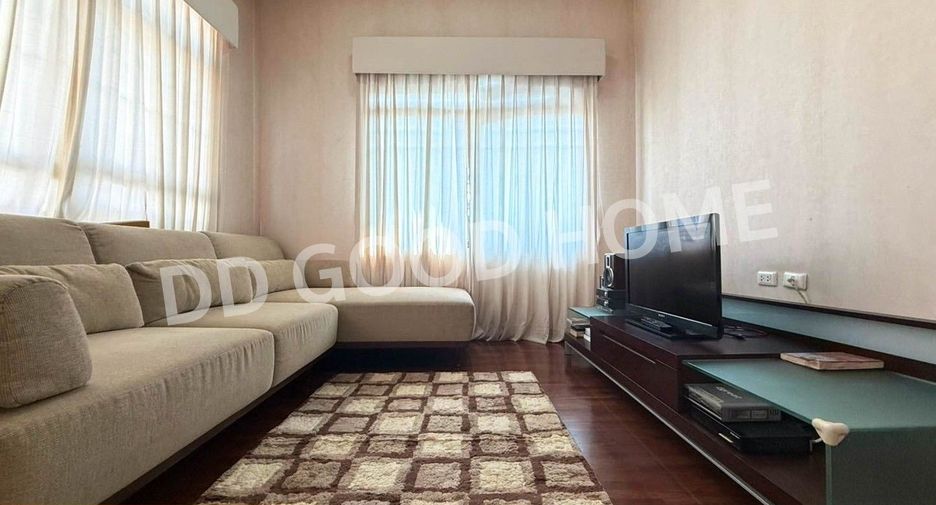 For sale 3 bedrooms house in Mueang Nonthaburi, Nonthaburi