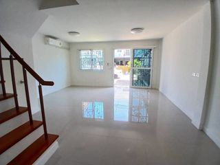 For sale 2 bed townhouse in Lam Luk Ka, Pathum Thani