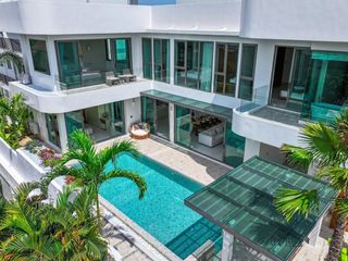 For rent and for sale 4 bedrooms villa in Mueang Phuket, Phuket