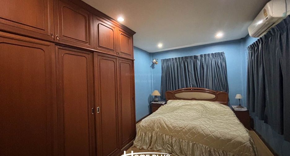 For rent and for sale 6 bedrooms house in Mueang Chiang Mai, Chiang Mai