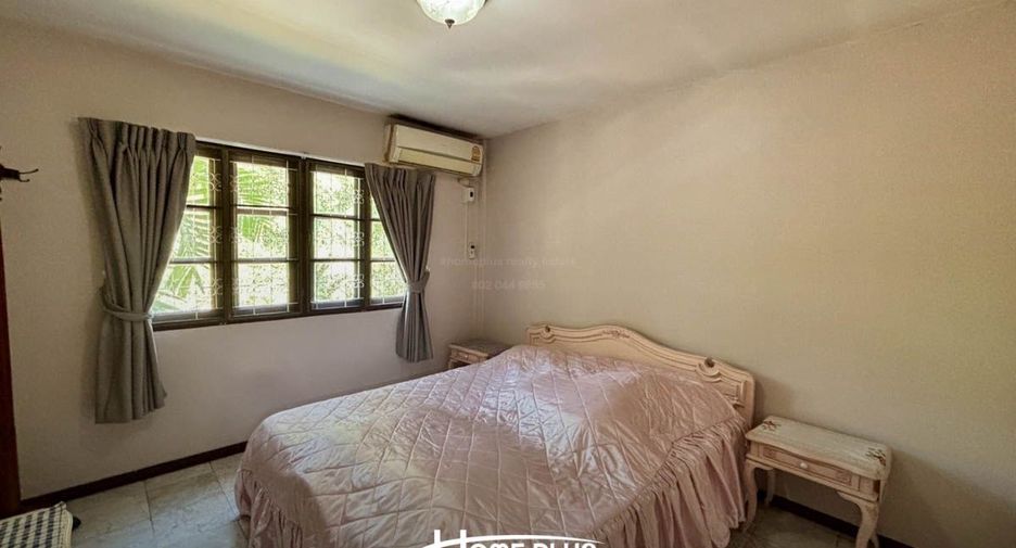 For rent and for sale 6 bedrooms house in Mueang Chiang Mai, Chiang Mai