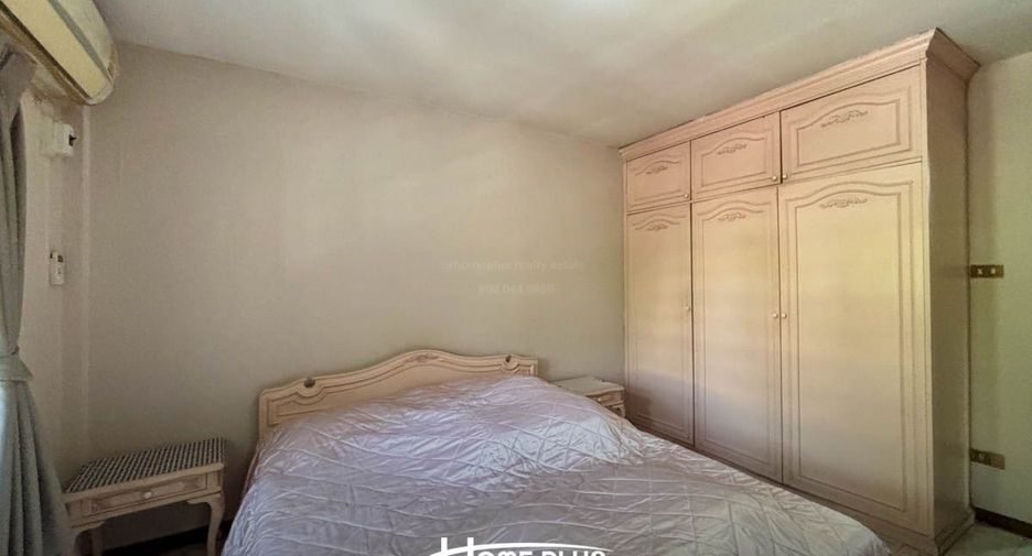 For rent and for sale 6 bedrooms house in Mueang Chiang Mai, Chiang Mai