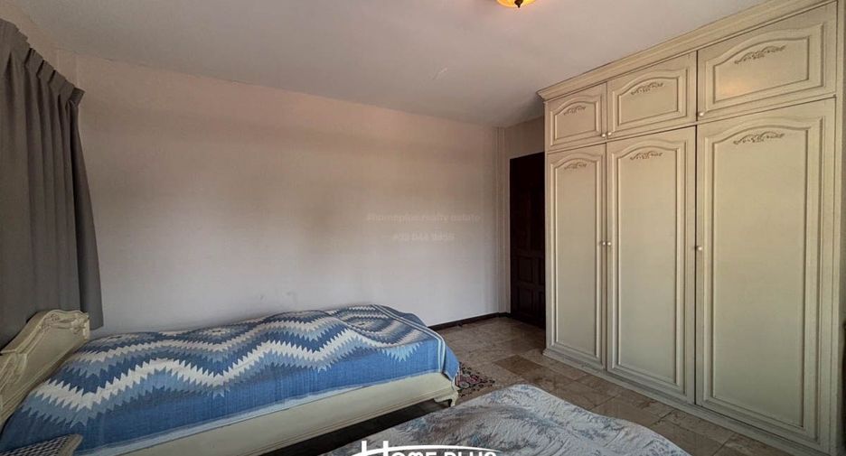 For rent and for sale 6 bedrooms house in Mueang Chiang Mai, Chiang Mai