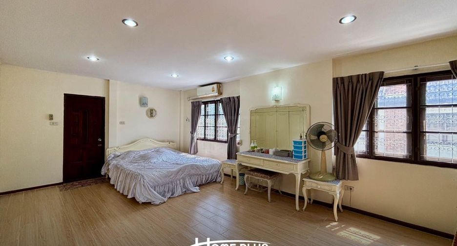 For rent and for sale 6 bedrooms house in Mueang Chiang Mai, Chiang Mai