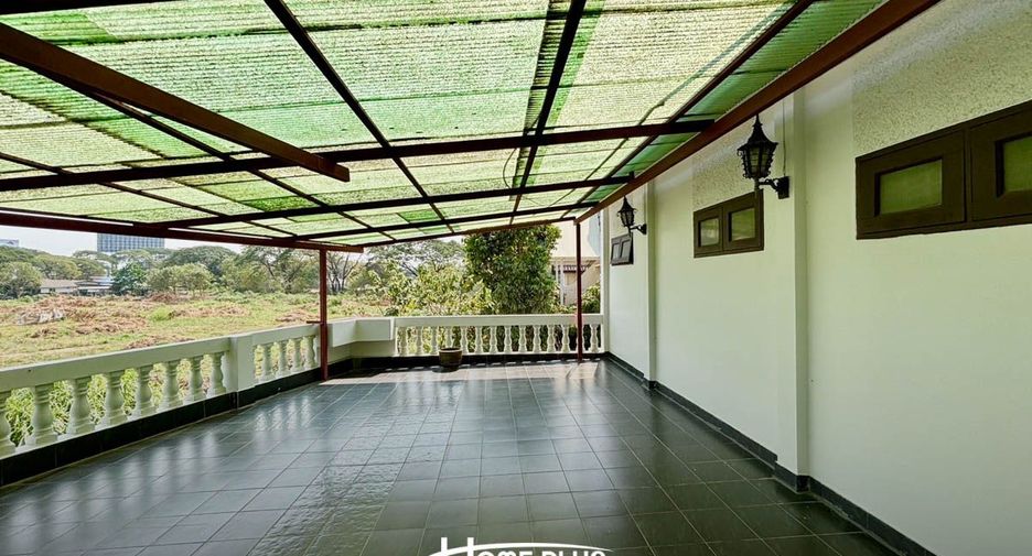 For rent and for sale 6 bedrooms house in Mueang Chiang Mai, Chiang Mai