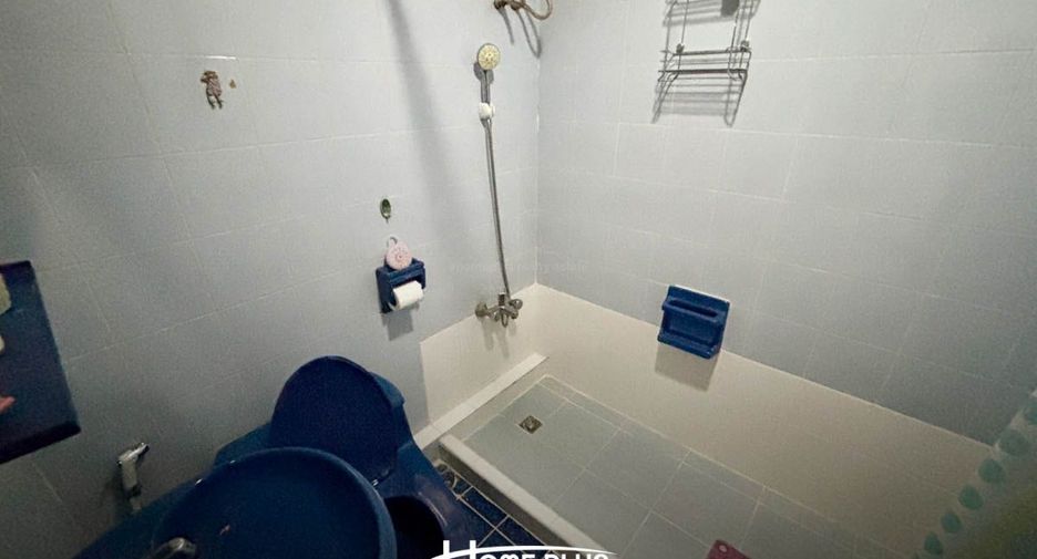 For rent and for sale 6 bedrooms house in Mueang Chiang Mai, Chiang Mai