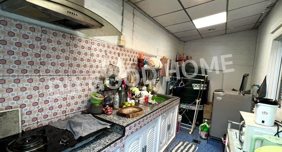 For sale 3 bedrooms townhouse in Phra Samut Chedi, Samut Prakan