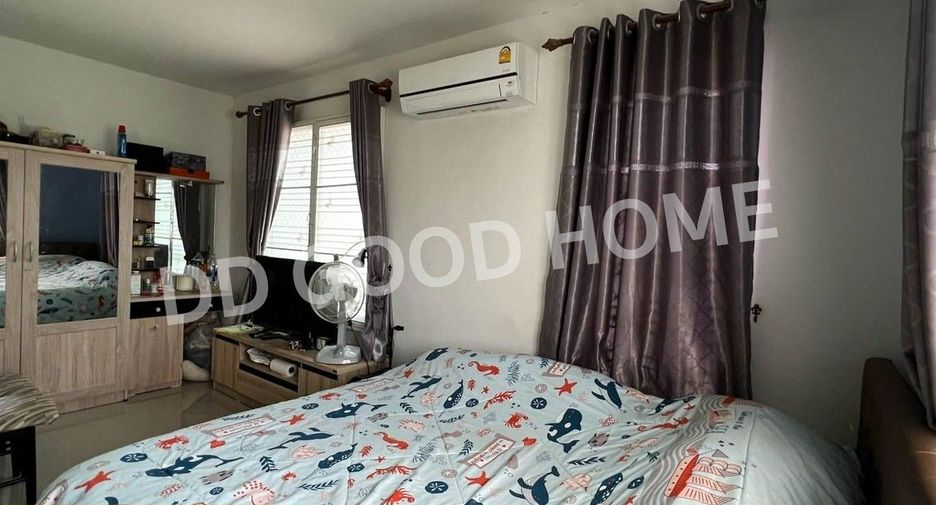 For sale 3 bedrooms townhouse in Phra Samut Chedi, Samut Prakan