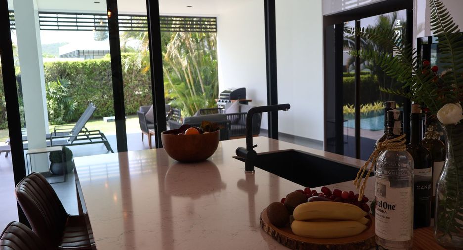 À vendre 3 chambres villa à Hua Hin, Prachuap Khiri Khan
