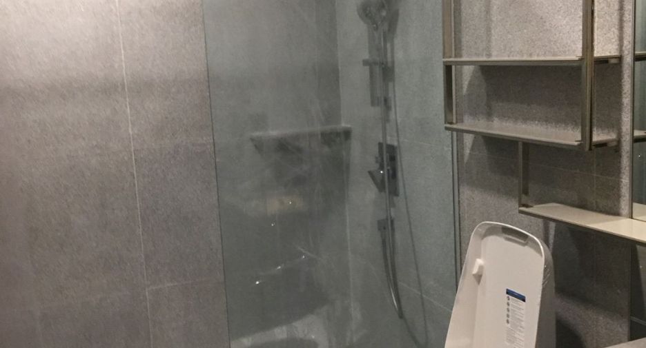 Condo en alquiler y en venta de 2 habitaciones en Pathum Wan, Bangkok