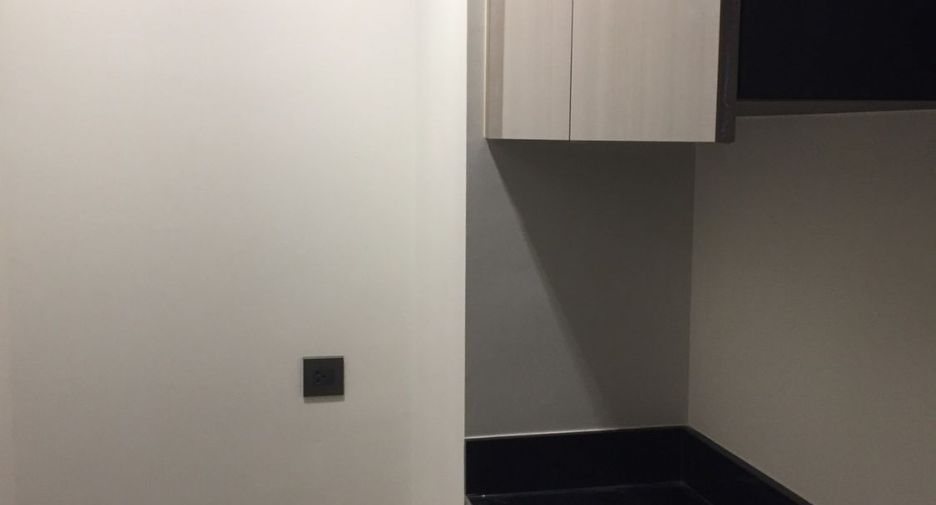 Condo en alquiler y en venta de 2 habitaciones en Pathum Wan, Bangkok