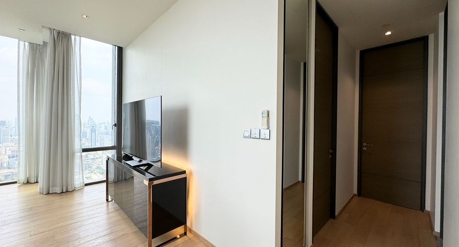 For sale 2 ベッドルーム condo in Pathum Wan, Bangkok