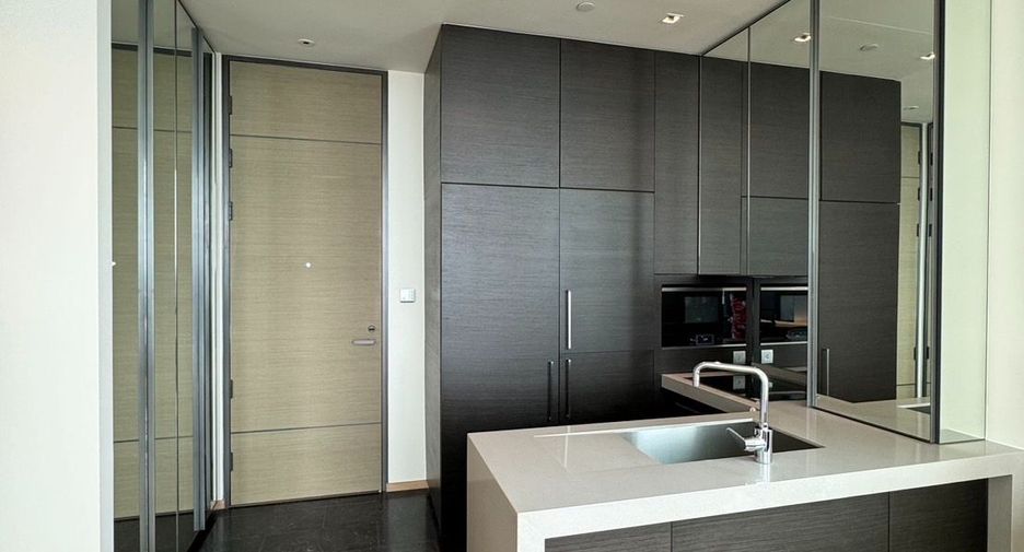 For sale 2 ベッドルーム condo in Pathum Wan, Bangkok