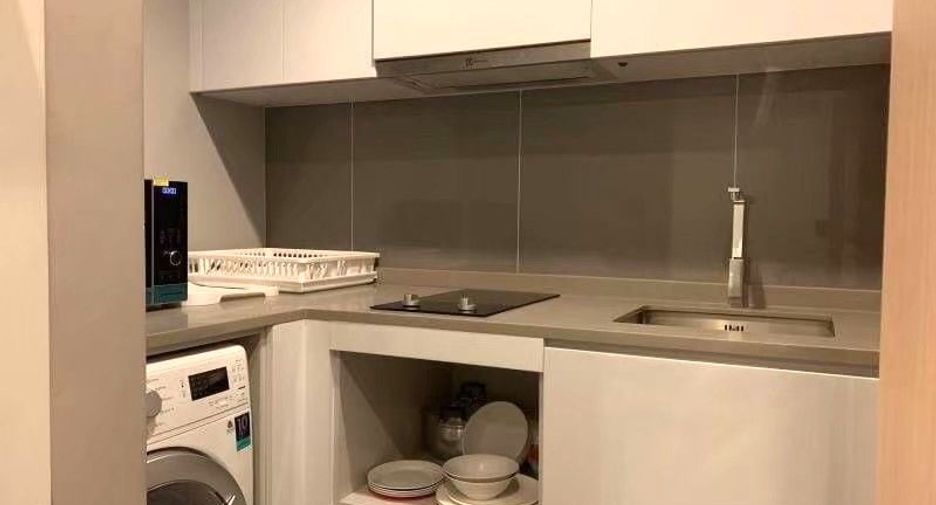 For sale 1 bed condo in Watthana, Bangkok
