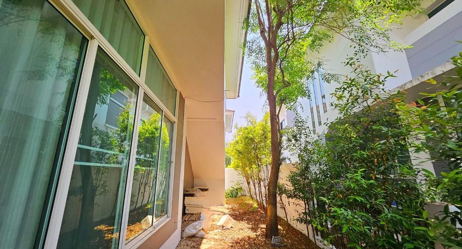 For sale 4 bedrooms house in Mueang Chiang Mai, Chiang Mai