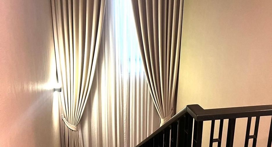For rent and for sale 5 bedrooms house in Bang Phli, Samut Prakan