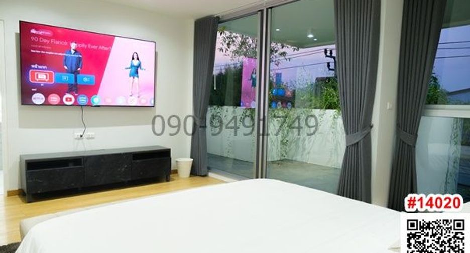 For rent 4 bedrooms retail Space in Phra Khanong, Bangkok