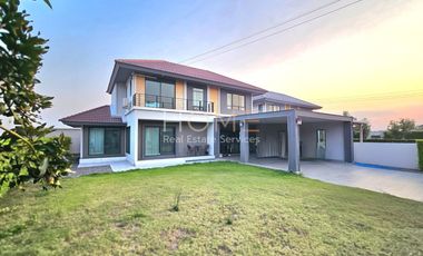 For sale 4 bedrooms house in Sai Mai, Bangkok