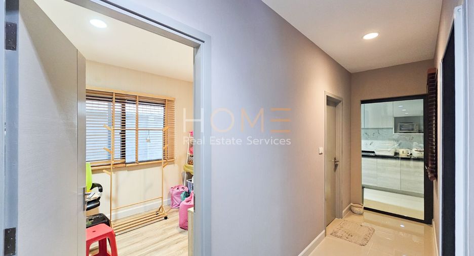 For sale 4 bedrooms house in Sai Mai, Bangkok