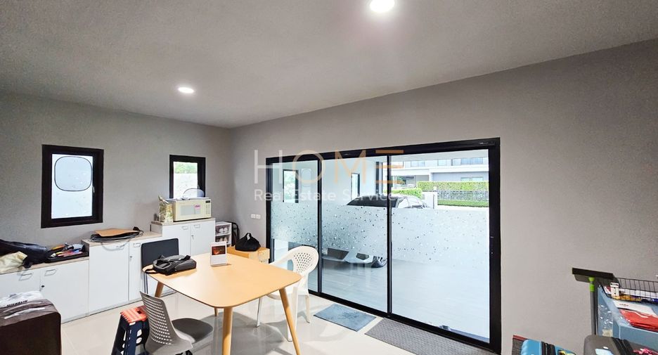 For sale 4 bedrooms house in Sai Mai, Bangkok