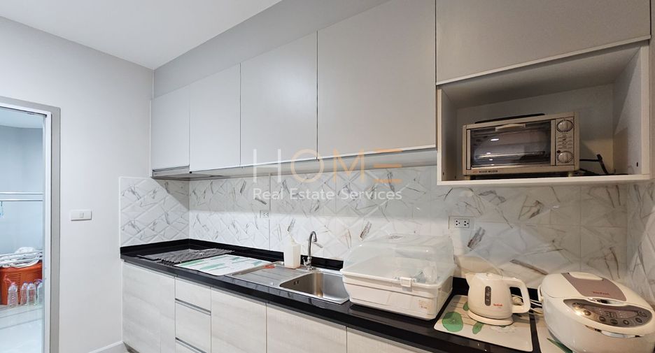 For sale 4 bedrooms house in Sai Mai, Bangkok